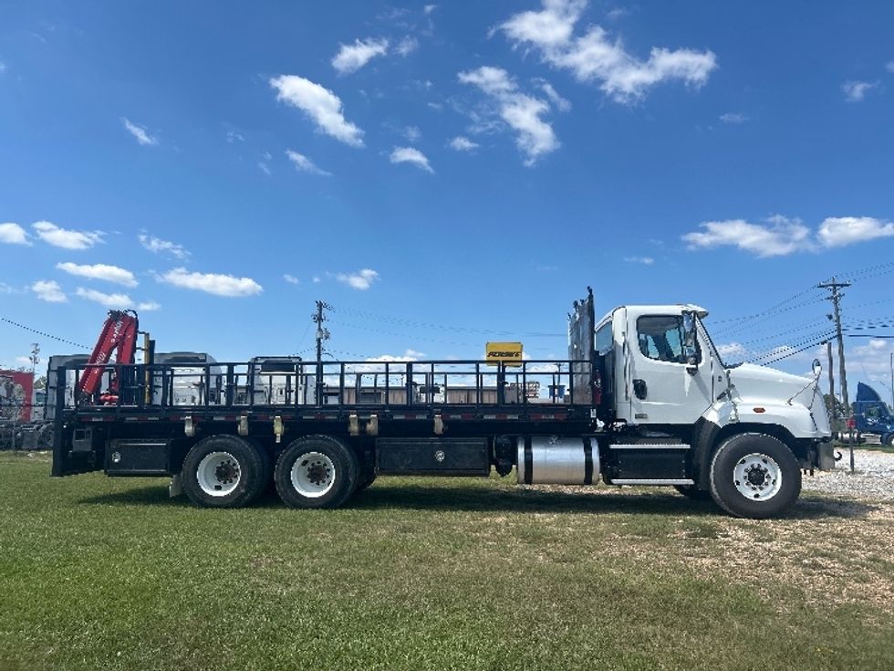 Flatbed Truck-Light and Medium Duty Trucks-Freightliner-2019-114SD-Hattiesburg-MS-312,930\n\t\tmiles-$ 94,000 - Image 15