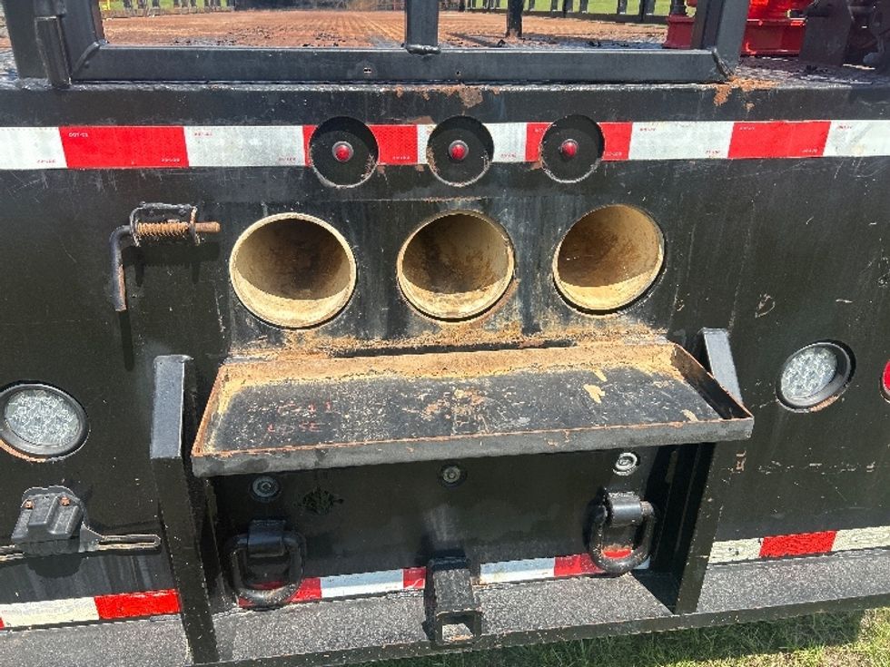 Flatbed Truck-Light and Medium Duty Trucks-Freightliner-2019-114SD-Hattiesburg-MS-312,930\n\t\tmiles-$ 94,000 - Image 9