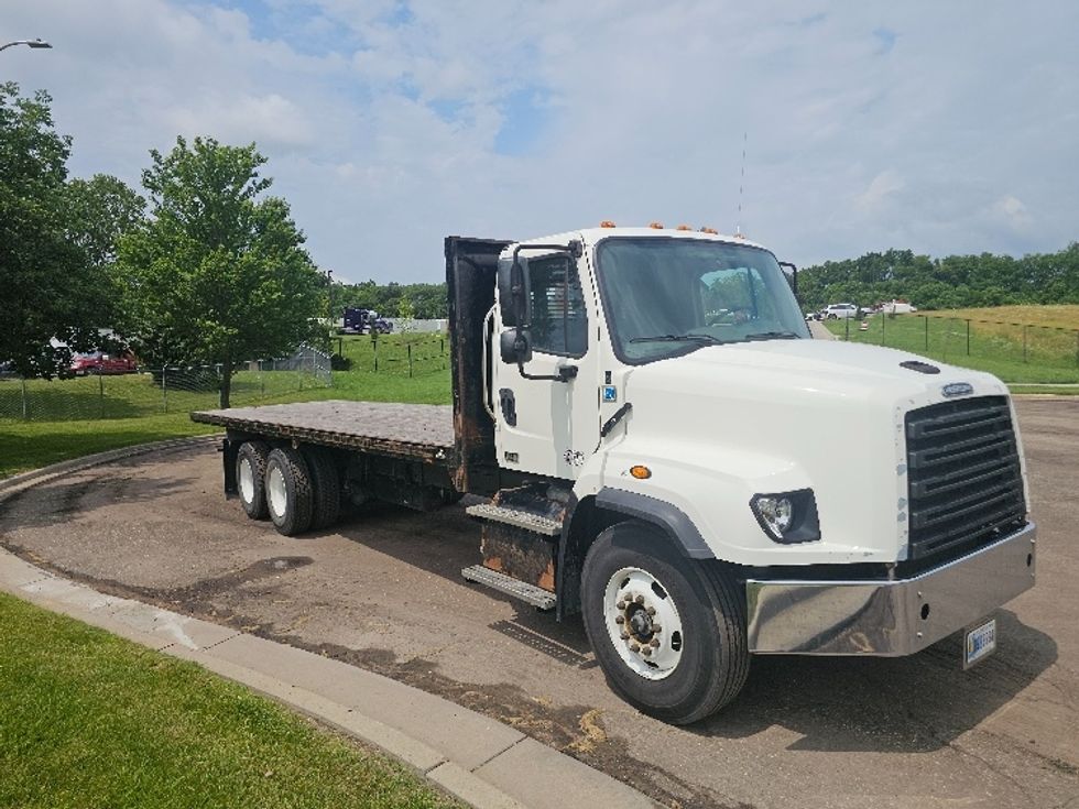 Flatbed Truck-Light and Medium Duty Trucks-Freightliner-2019-114SD-Kansas City-MO-206,762\n\t\tmiles-$ 100,500 - Image 1