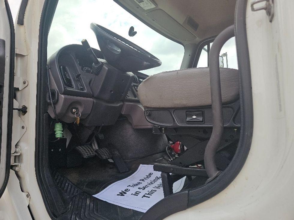 Flatbed Truck-Light and Medium Duty Trucks-Freightliner-2019-114SD-Kansas City-MO-206,762\n\t\tmiles-$ 100,500 - Image 11