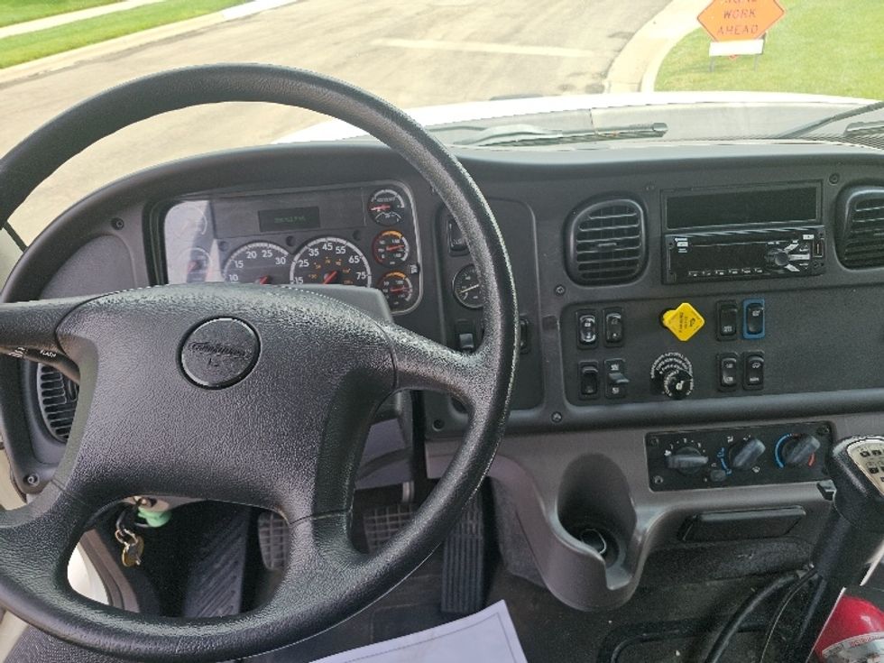 Flatbed Truck-Light and Medium Duty Trucks-Freightliner-2019-114SD-Kansas City-MO-206,762\n\t\tmiles-$ 100,500 - Image 13