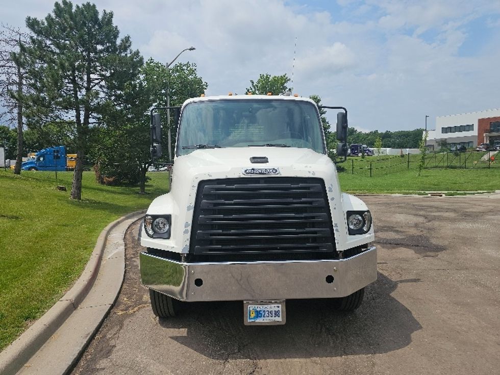Flatbed Truck-Light and Medium Duty Trucks-Freightliner-2019-114SD-Kansas City-MO-206,762\n\t\tmiles-$ 100,500 - Image 2