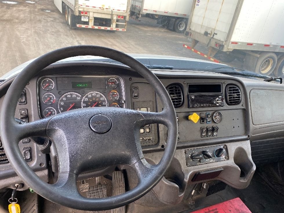 Flatbed Truck-Light and Medium Duty Trucks-Freightliner-2019-114SD-Liverpool-NY-360,000\n\t\tmiles-$ 90,250 - Image 18