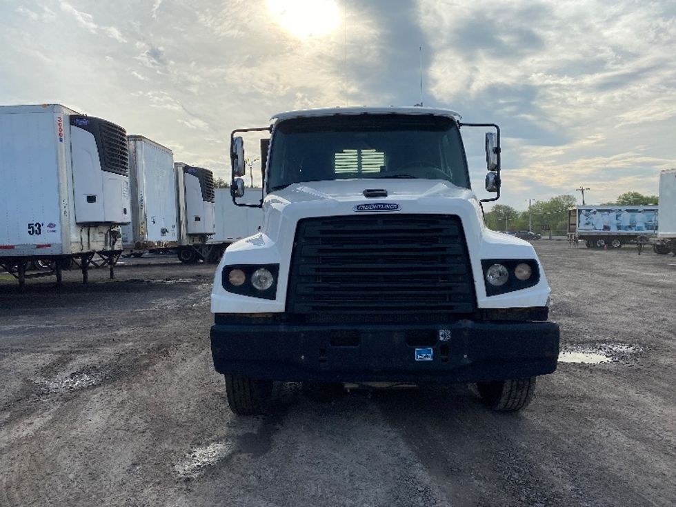 Flatbed Truck-Light and Medium Duty Trucks-Freightliner-2019-114SD-Liverpool-NY-360,000\n\t\tmiles-$ 90,250 - Image 2