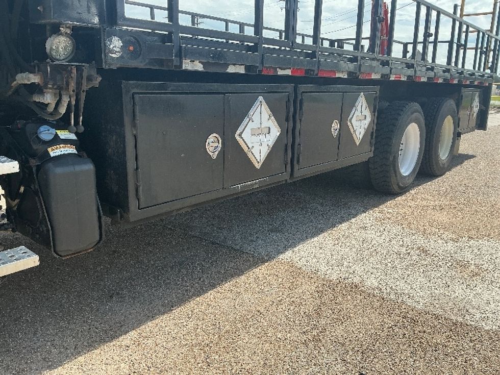 Flatbed Truck-Light and Medium Duty Trucks-Freightliner-2019-114SD-Longview-TX-106,765\n\t\tmiles-$ 93,750 - Image 5