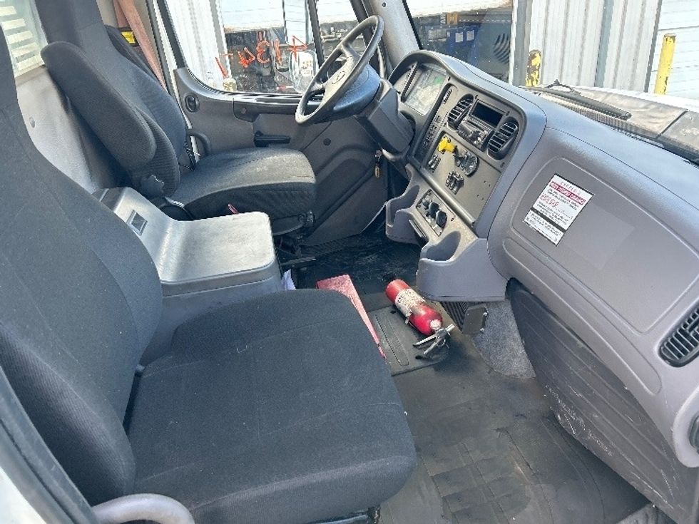 Flatbed Truck-Light and Medium Duty Trucks-Freightliner-2019-114SD-Minoa-NY-408,580\n\t\tmiles-$ 86,750 - Image 17