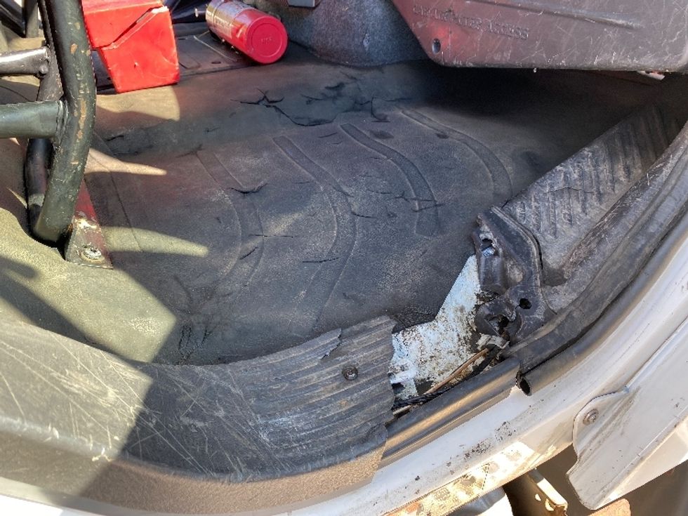 Flatbed Truck-Light and Medium Duty Trucks-Freightliner-2019-114SD-Minoa-NY-417,322\n\t\tmiles-$ 86,250 - Image 20