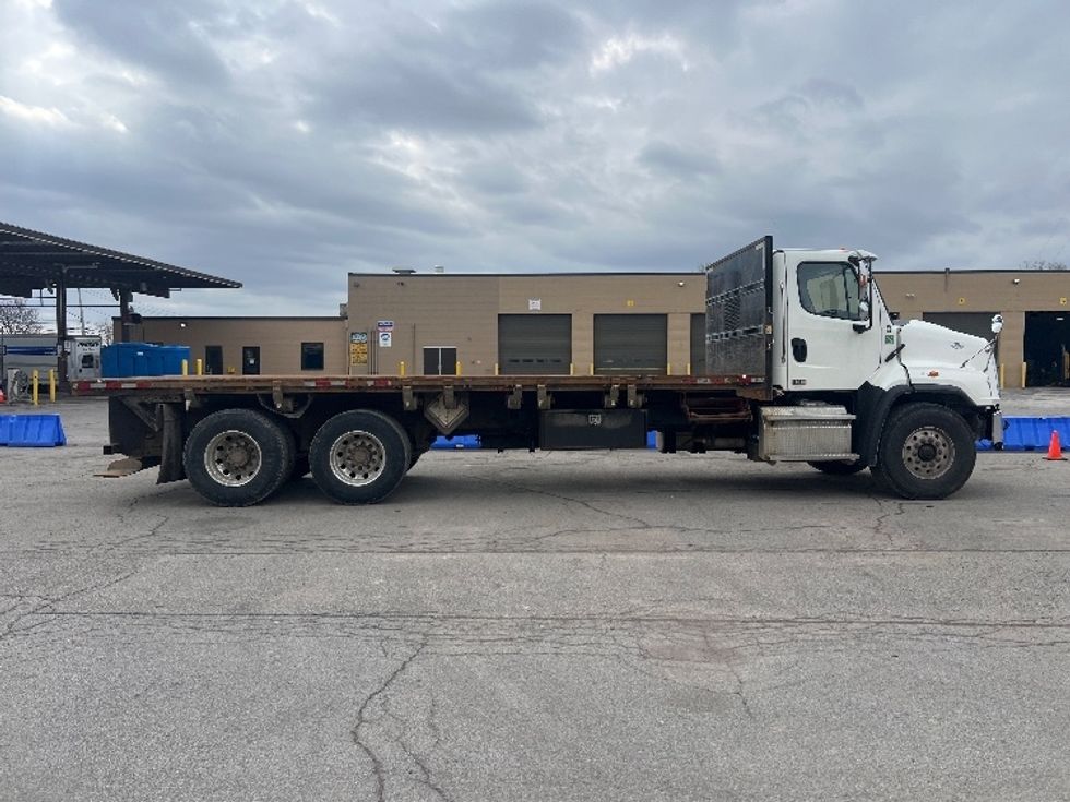 Flatbed Truck-Light and Medium Duty Trucks-Freightliner-2019-114SD-Rochester-NY-239,470\n\t\tmiles-$ 105,500 - Image 15