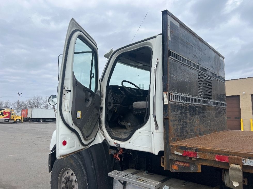 Flatbed Truck-Light and Medium Duty Trucks-Freightliner-2019-114SD-Rochester-NY-239,470\n\t\tmiles-$ 105,500 - Image 16