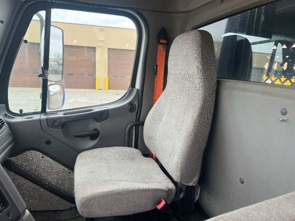 Flatbed Truck-Light and Medium Duty Trucks-Freightliner-2019-114SD-Rochester-NY-239,470\n\t\tmiles-$ 105,500 - Image 19