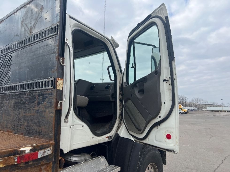 Flatbed Truck-Light and Medium Duty Trucks-Freightliner-2019-114SD-Rochester-NY-239,470\n\t\tmiles-$ 105,500 - Image 20