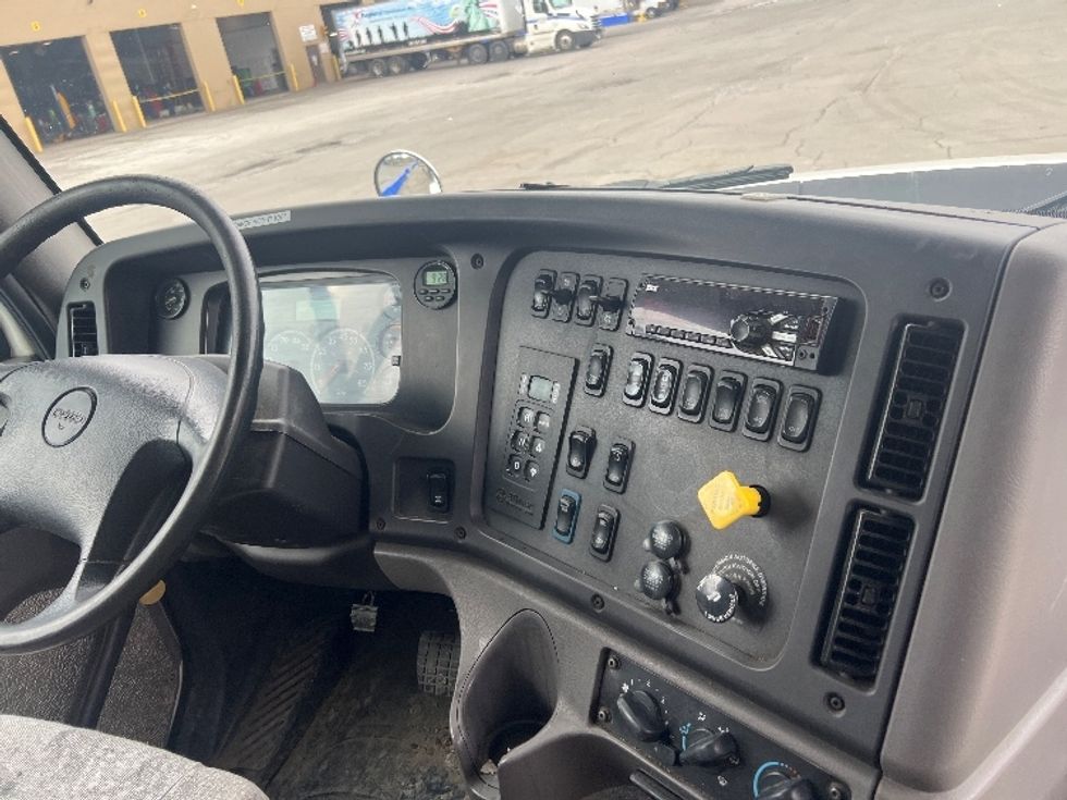 Flatbed Truck-Light and Medium Duty Trucks-Freightliner-2019-114SD-Rochester-NY-239,470\n\t\tmiles-$ 105,500 - Image 22