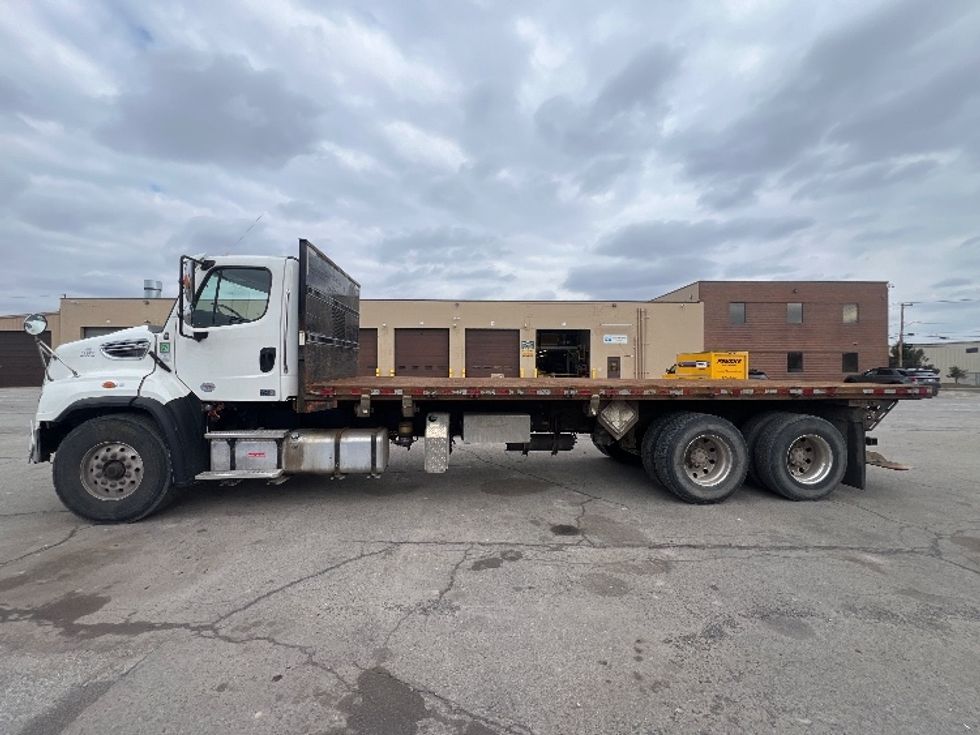 Flatbed Truck-Light and Medium Duty Trucks-Freightliner-2019-114SD-Rochester-NY-239,470\n\t\tmiles-$ 105,500 - Image 4