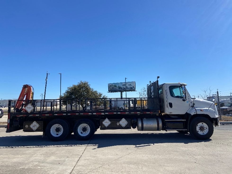 Flatbed Truck-Light and Medium Duty Trucks-Freightliner-2019-114SD-San Antonio-TX-223,117\n\t\tmiles-$ 90,750 - Image 13