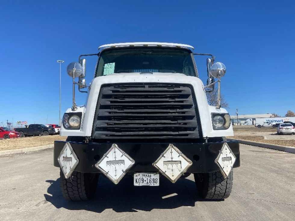 Flatbed Truck-Light and Medium Duty Trucks-Freightliner-2019-114SD-San Antonio-TX-223,117\n\t\tmiles-$ 90,750 - Image 2