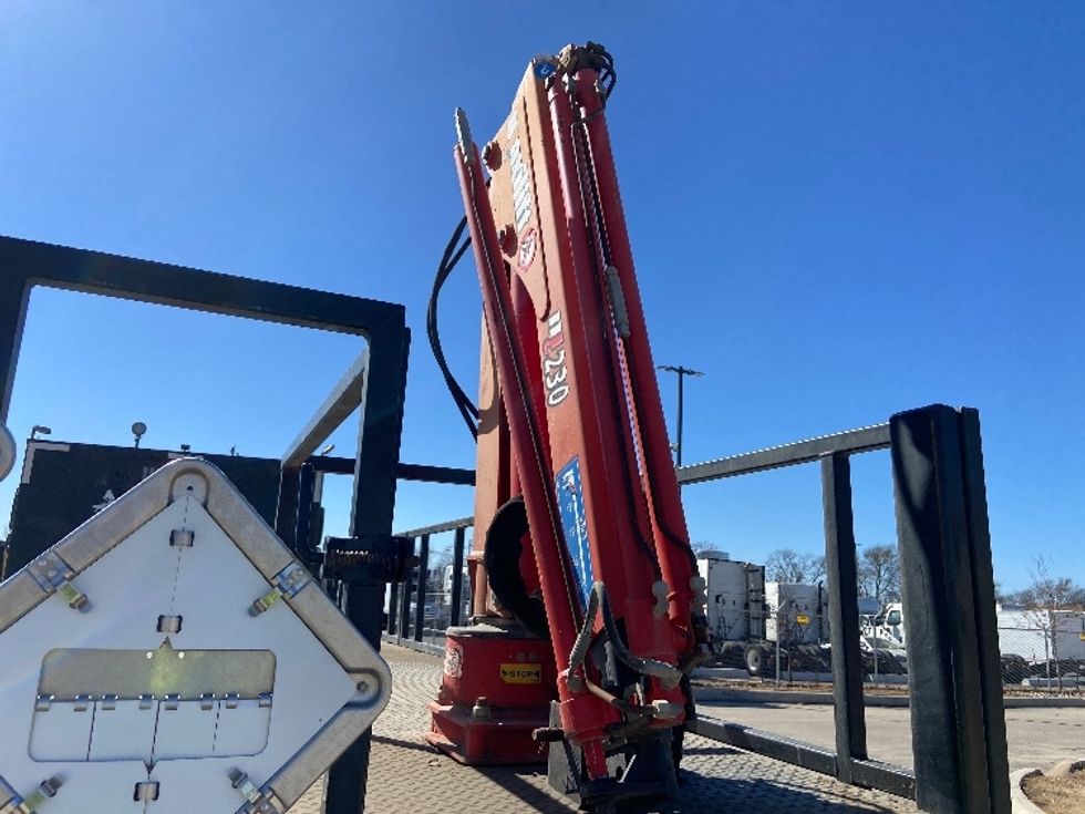 Flatbed Truck-Light and Medium Duty Trucks-Freightliner-2019-114SD-San Antonio-TX-223,117\n\t\tmiles-$ 90,750 - Image 23