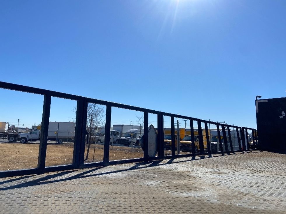 Flatbed Truck-Light and Medium Duty Trucks-Freightliner-2019-114SD-San Antonio-TX-223,117\n\t\tmiles-$ 90,750 - Image 9