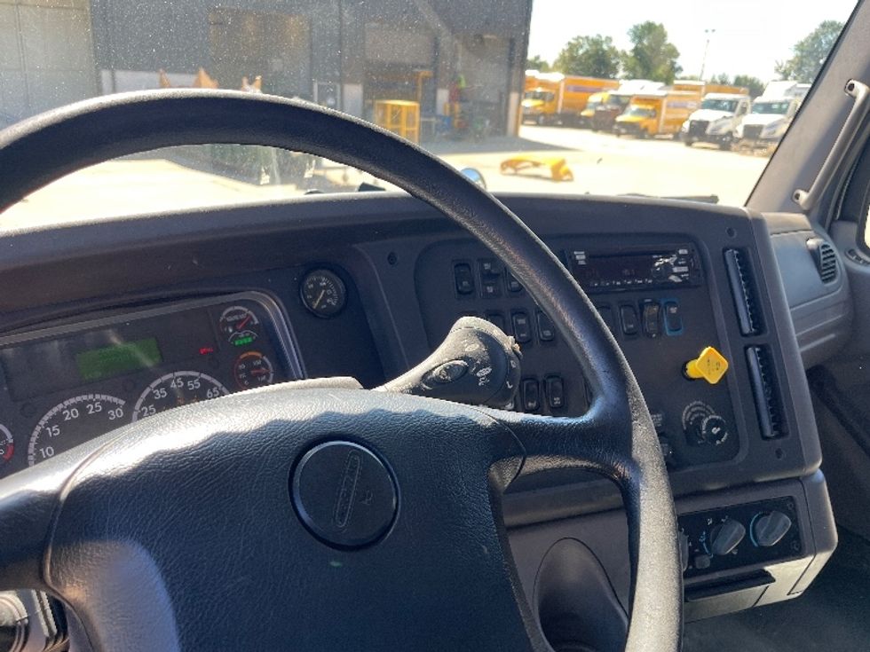 Flatbed Truck-Light and Medium Duty Trucks-Freightliner-2019-114SD-Sterling-VA-293,660\n\t\tmiles-$ 84,500 - Image 16