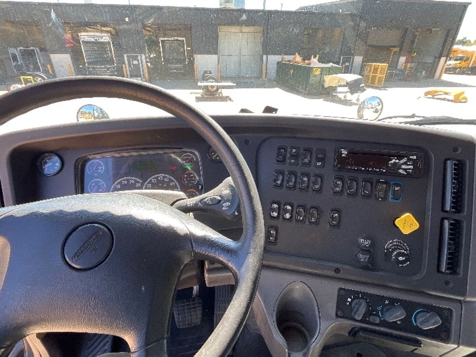 Flatbed Truck-Light and Medium Duty Trucks-Freightliner-2019-114SD-Sterling-VA-293,660\n\t\tmiles-$ 84,500 - Image 17