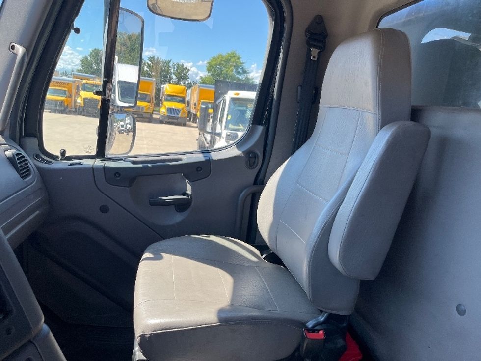 Flatbed Truck-Light and Medium Duty Trucks-Freightliner-2019-114SD-Sterling-VA-293,660\n\t\tmiles-$ 84,500 - Image 18