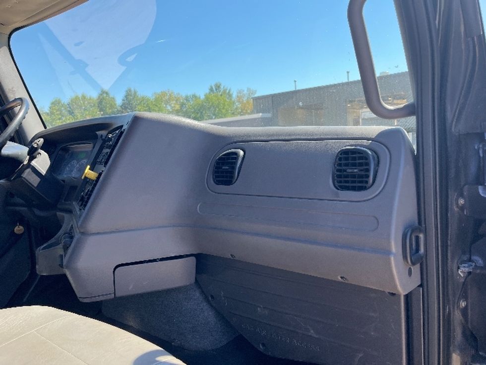 Flatbed Truck-Light and Medium Duty Trucks-Freightliner-2019-114SD-Sterling-VA-293,660\n\t\tmiles-$ 84,500 - Image 20