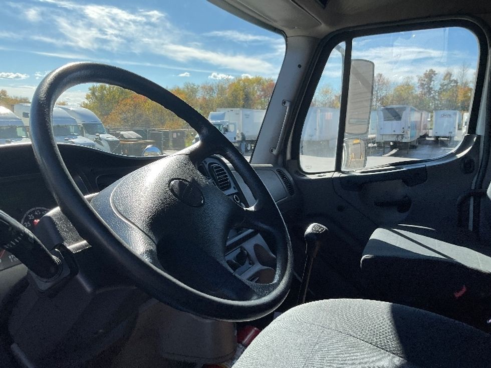 Flatbed Truck-Light and Medium Duty Trucks-Freightliner-2019-M2-Akron-OH-231,314\n\t\tmiles-$ 29,250 - Image 15