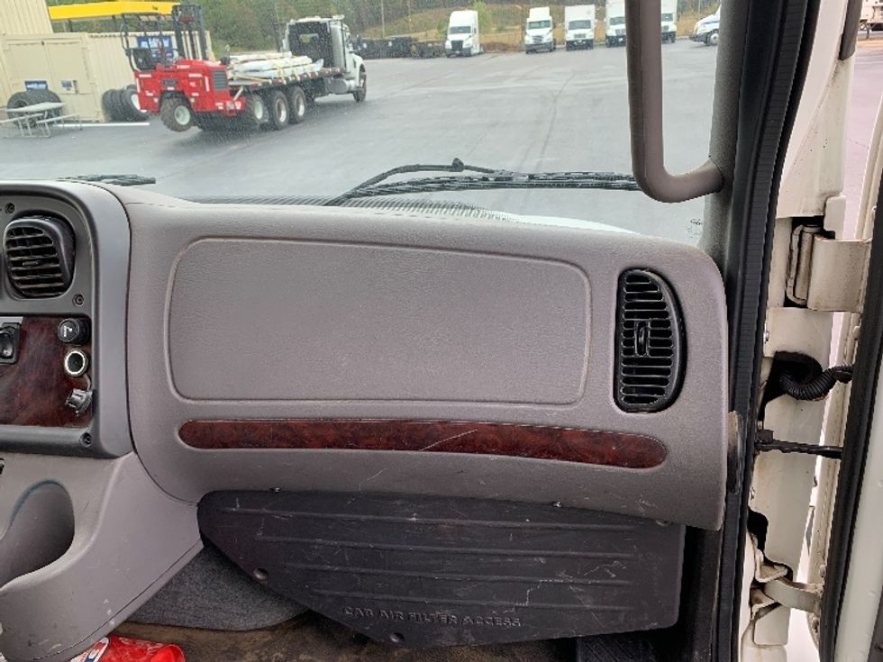 Flatbed Truck-Light and Medium Duty Trucks-Freightliner-2019-M2-Alabaster-AL-96,378\n\t\tmiles-$ 53,750 - Image 18