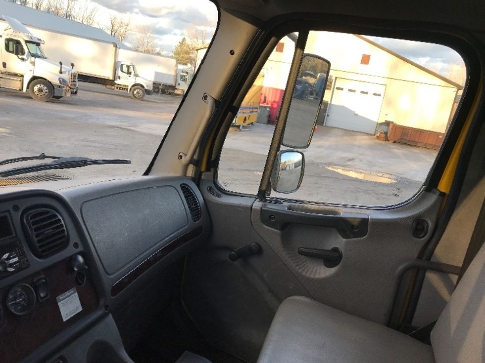 Flatbed Truck-Light and Medium Duty Trucks-Freightliner-2019-M2-Albany-NY-105,872\n\t\tmiles-$ 46,750 - Image 16