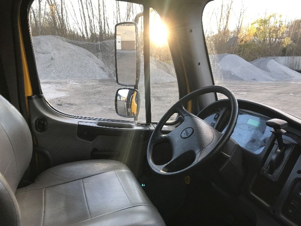 Flatbed Truck-Light and Medium Duty Trucks-Freightliner-2019-M2-Albany-NY-105,872\n\t\tmiles-$ 46,750 - Image 19