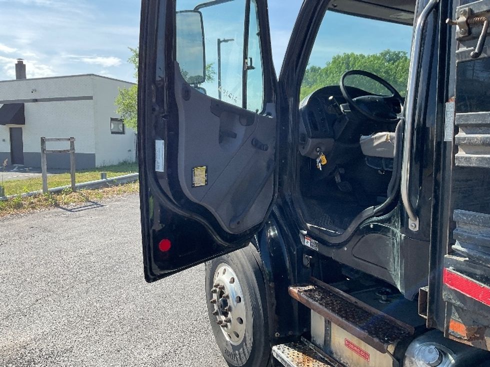 Flatbed Truck-Light and Medium Duty Trucks-Freightliner-2019-M2-Albany-NY-168,528\n\t\tmiles-$ 74,500 - Image 16