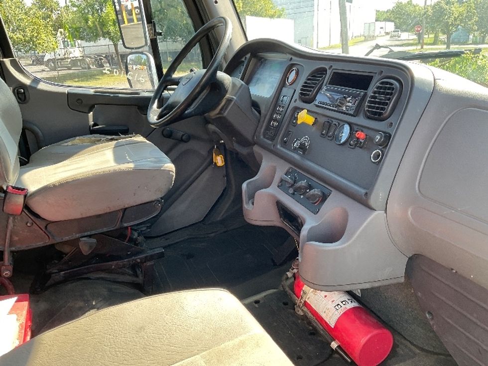 Flatbed Truck-Light and Medium Duty Trucks-Freightliner-2019-M2-Albany-NY-168,528\n\t\tmiles-$ 74,500 - Image 22