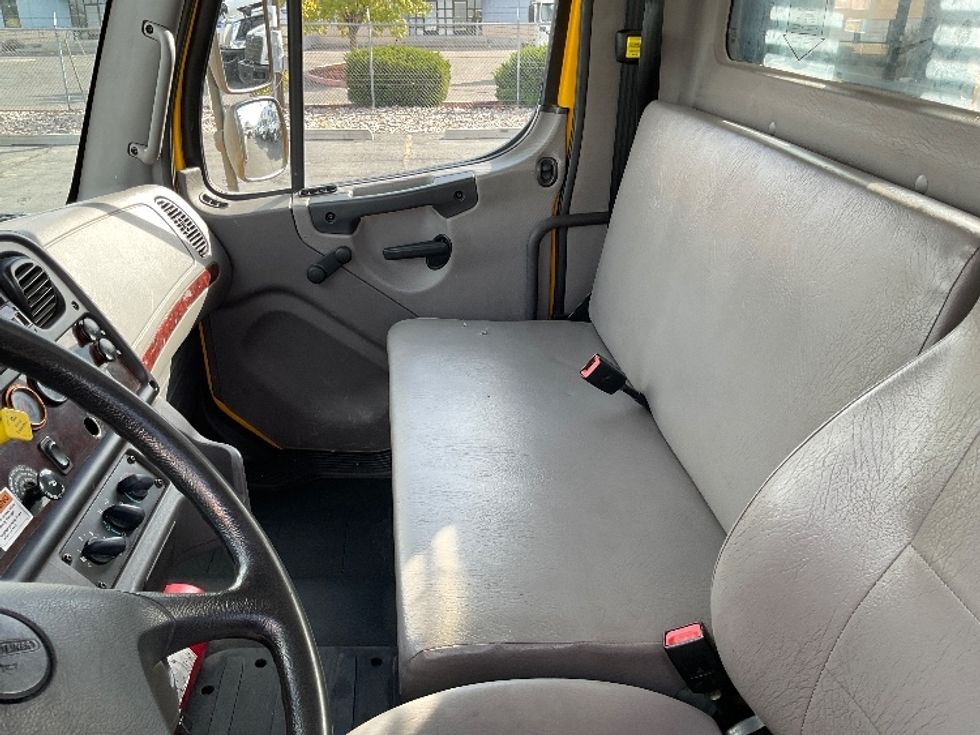 Flatbed Truck-Light and Medium Duty Trucks-Freightliner-2019-M2-Albuquerque-NM-109,319\n\t\tmiles-$ 64,000 - Image 16