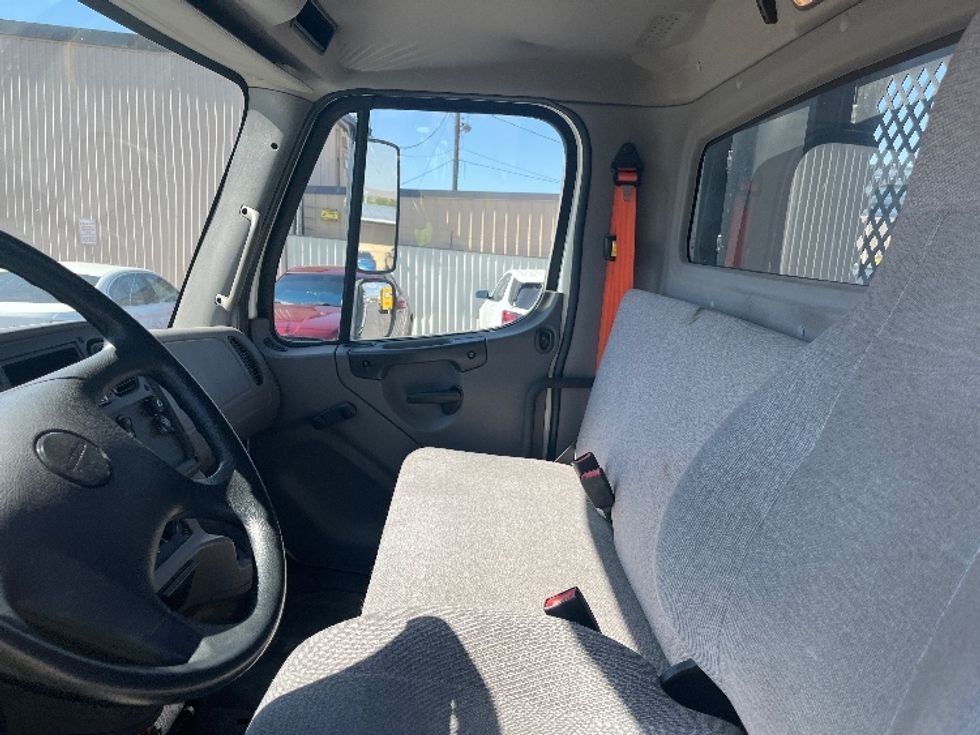 Flatbed Truck-Light and Medium Duty Trucks-Freightliner-2019-M2-Albuquerque-NM-47,754\n\t\tmiles-$ 56,750 - Image 17
