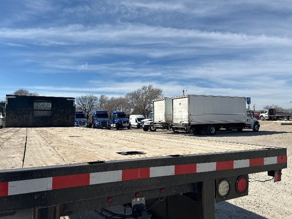 Flatbed Truck-Light and Medium Duty Trucks-Freightliner-2019-M2-Amarillo-TX-137,242\n\t\tmiles-$ 49,250 - Image 12