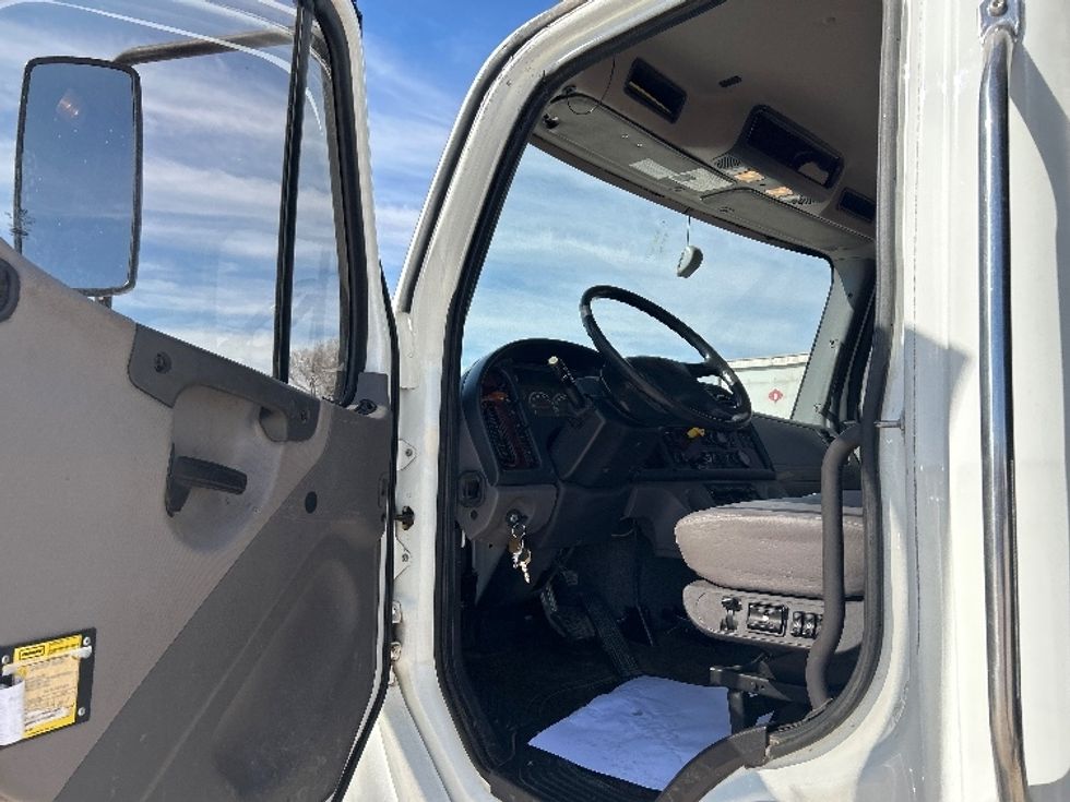 Flatbed Truck-Light and Medium Duty Trucks-Freightliner-2019-M2-Amarillo-TX-137,242\n\t\tmiles-$ 49,250 - Image 16