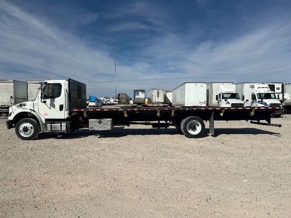 Flatbed Truck-Light and Medium Duty Trucks-Freightliner-2019-M2-Amarillo-TX-137,242\n\t\tmiles-$ 49,250 - Image 4