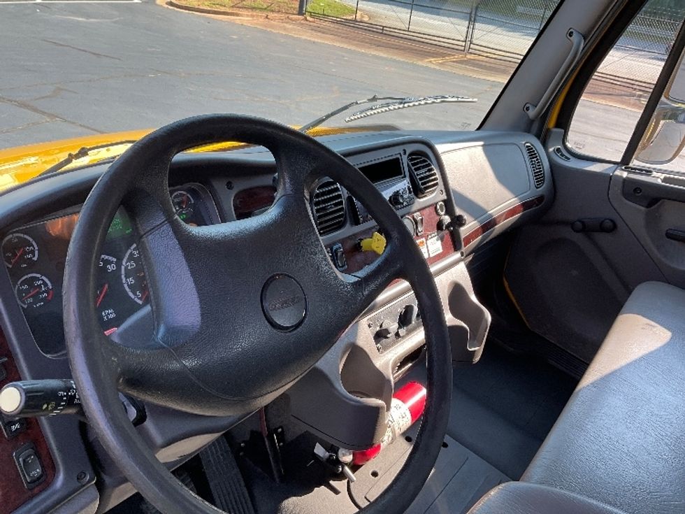 Flatbed Truck-Light and Medium Duty Trucks-Freightliner-2019-M2-Atlanta-GA-144,581\n\t\tmiles-$ 52,500 - Image 11