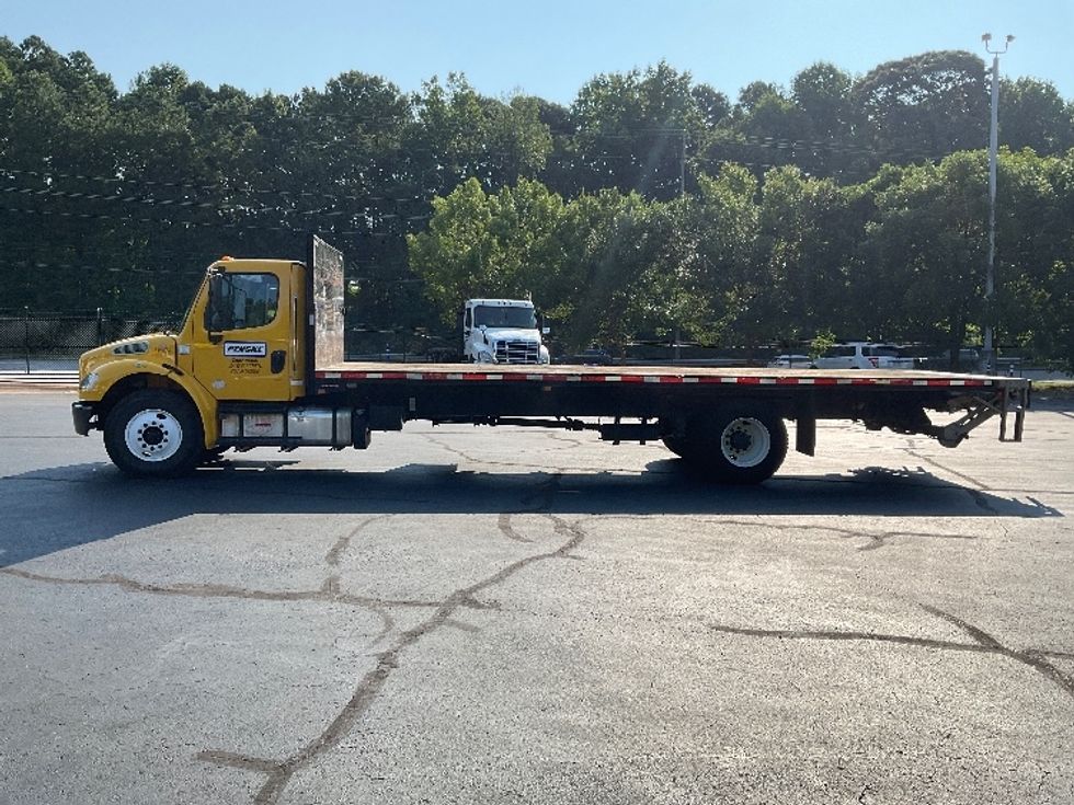 Flatbed Truck-Light and Medium Duty Trucks-Freightliner-2019-M2-Atlanta-GA-144,581\n\t\tmiles-$ 52,500 - Image 4