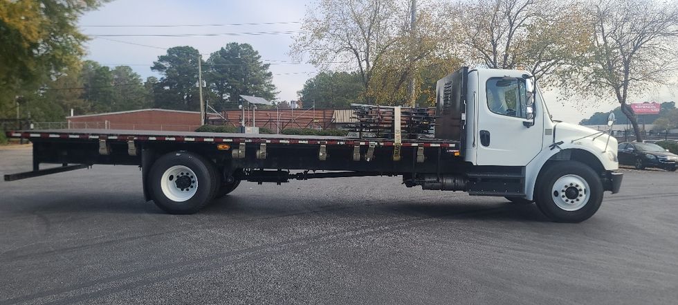 Flatbed Truck-Light and Medium Duty Trucks-Freightliner-2019-M2-Atlanta-GA-30,671\n\t\tmiles-$ 64,750 - Image 15