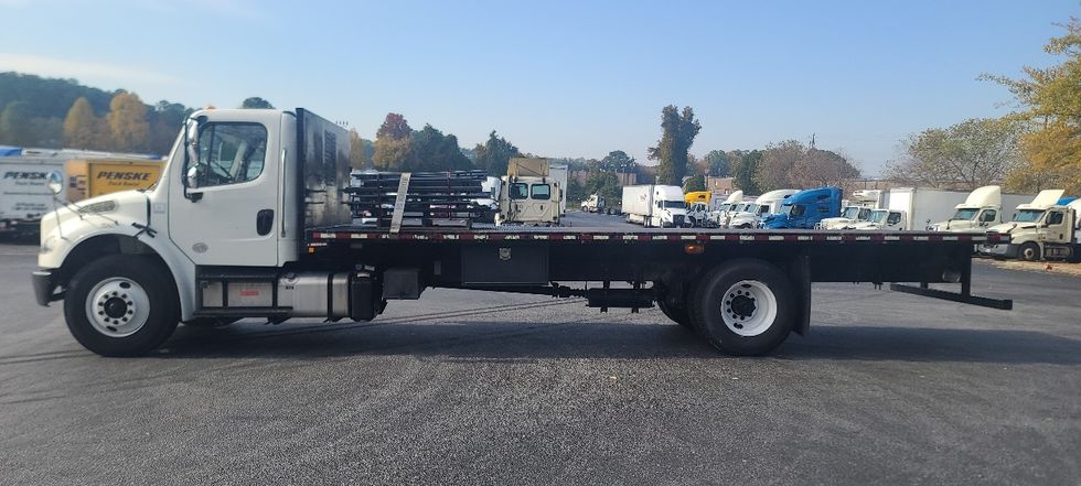 Flatbed Truck-Light and Medium Duty Trucks-Freightliner-2019-M2-Atlanta-GA-30,671\n\t\tmiles-$ 64,750 - Image 4