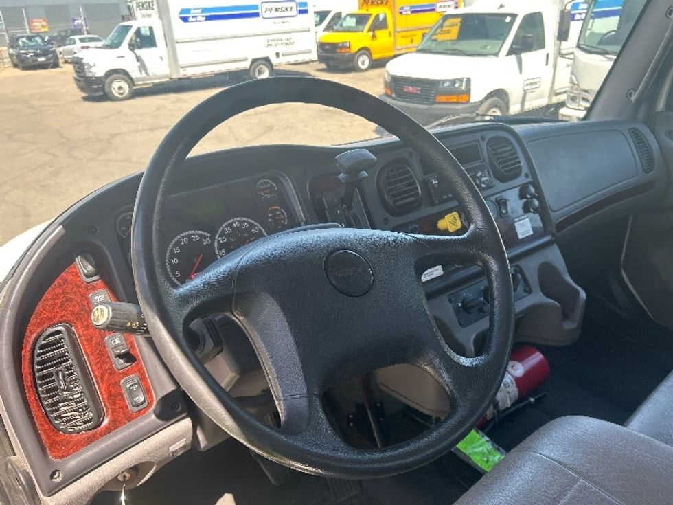 Flatbed Truck-Light and Medium Duty Trucks-Freightliner-2019-M2-Aurora-CO-118,172\n\t\tmiles-$ 60,250 - Image 13