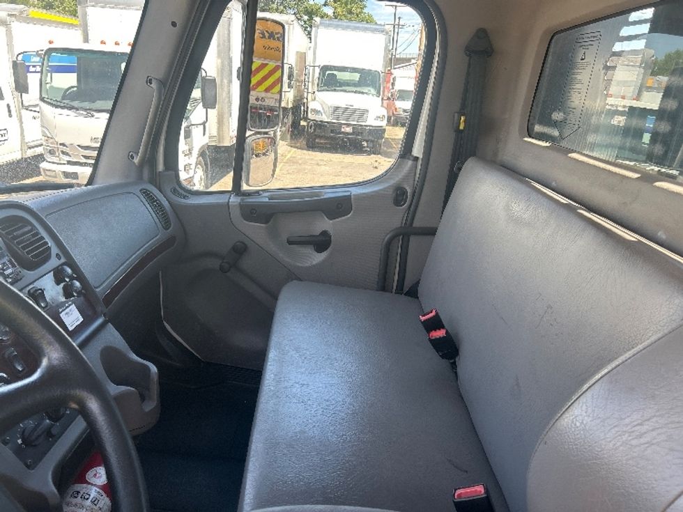 Flatbed Truck-Light and Medium Duty Trucks-Freightliner-2019-M2-Aurora-CO-118,172\n\t\tmiles-$ 60,250 - Image 15