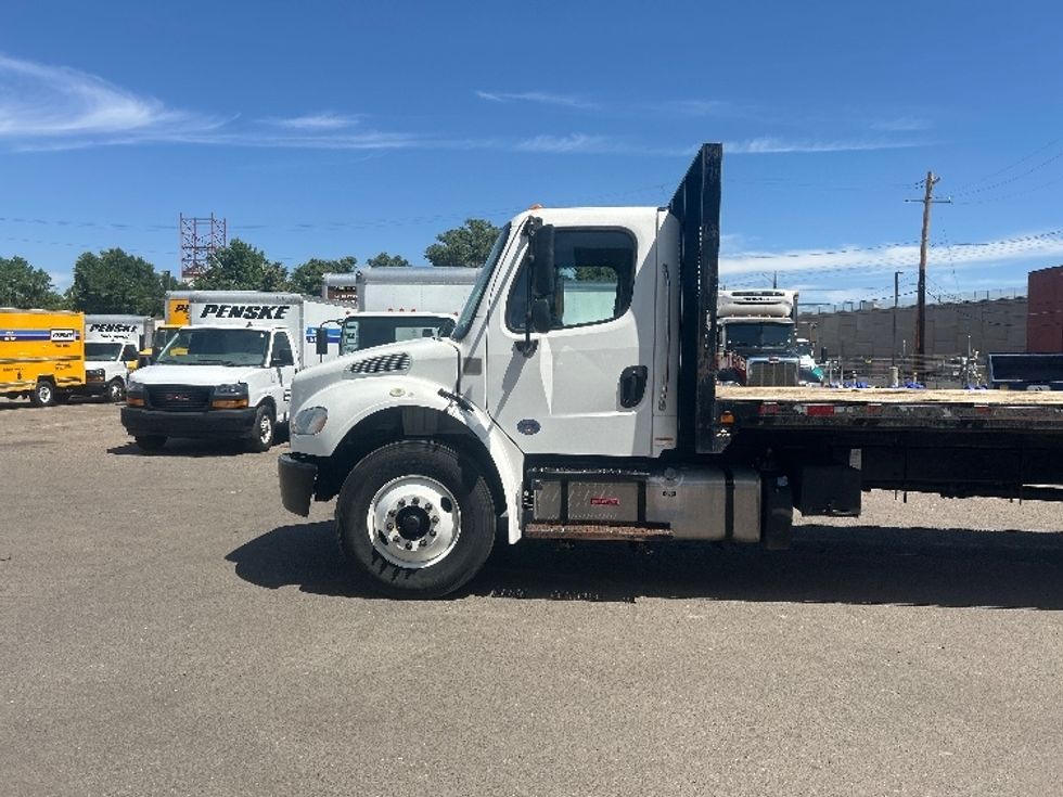 Flatbed Truck-Light and Medium Duty Trucks-Freightliner-2019-M2-Aurora-CO-118,172\n\t\tmiles-$ 60,250 - Image 5