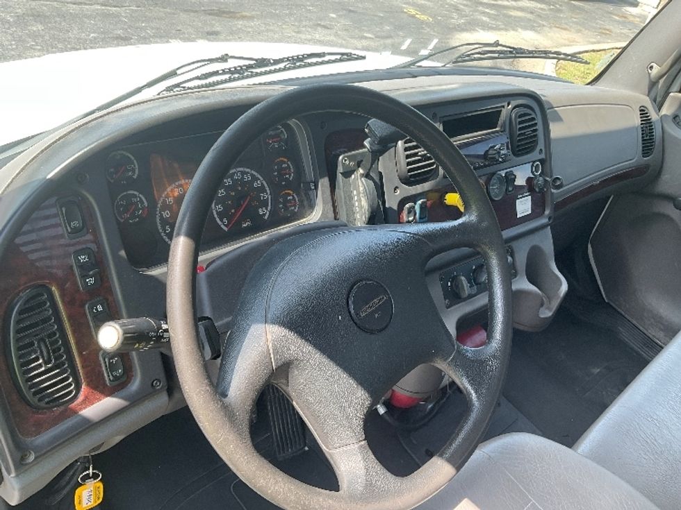 Flatbed Truck-Light and Medium Duty Trucks-Freightliner-2019-M2-Austin-TX-123,945\n\t\tmiles-$ 59,750 - Image 15