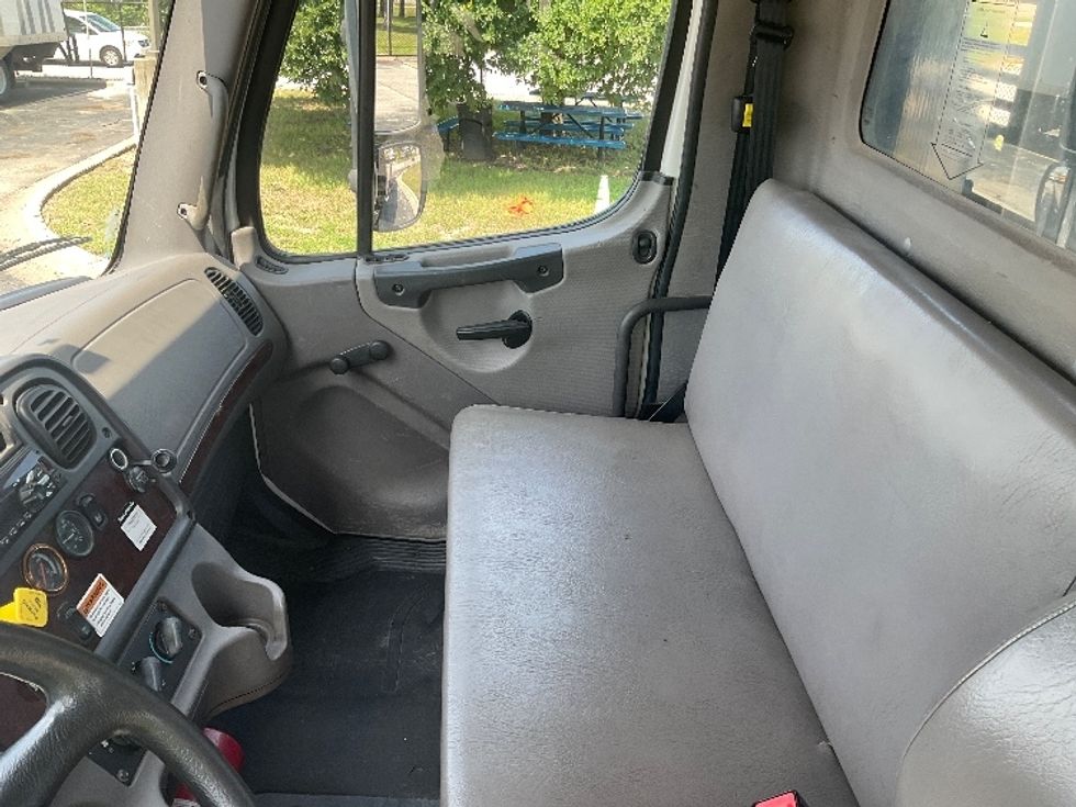 Flatbed Truck-Light and Medium Duty Trucks-Freightliner-2019-M2-Austin-TX-123,945\n\t\tmiles-$ 59,750 - Image 16