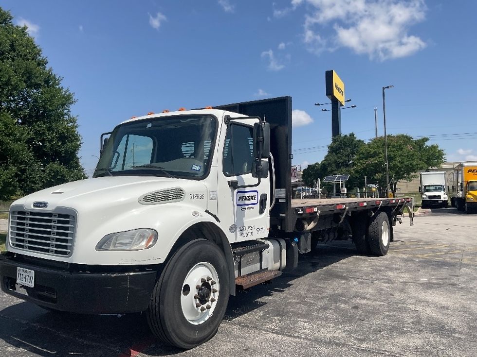 Flatbed Truck-Light and Medium Duty Trucks-Freightliner-2019-M2-Austin-TX-123,945\n\t\tmiles-$ 59,750 - Image 3