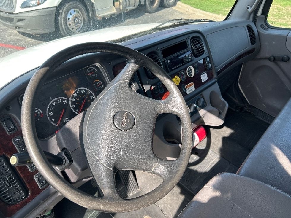 Flatbed Truck-Light and Medium Duty Trucks-Freightliner-2019-M2-Austin-TX-136,941\n\t\tmiles-$ 58,750 - Image 15