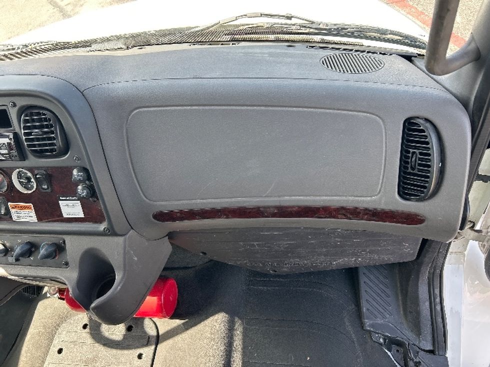 Flatbed Truck-Light and Medium Duty Trucks-Freightliner-2019-M2-Austin-TX-136,941\n\t\tmiles-$ 58,750 - Image 19