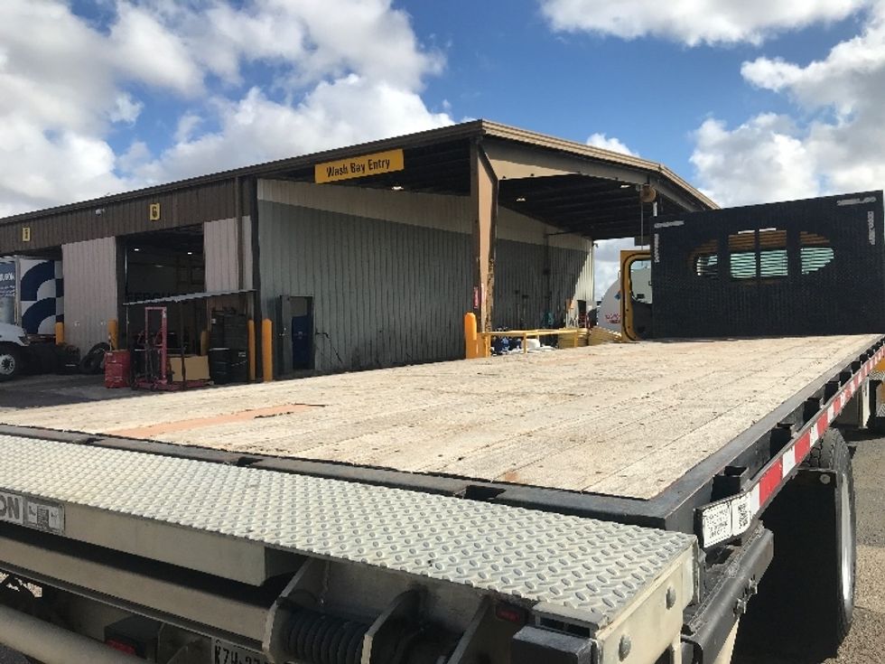Flatbed Truck-Light and Medium Duty Trucks-Freightliner-2019-M2-Austin-TX-180,597\n\t\tmiles-$ 42,750 - Image 11