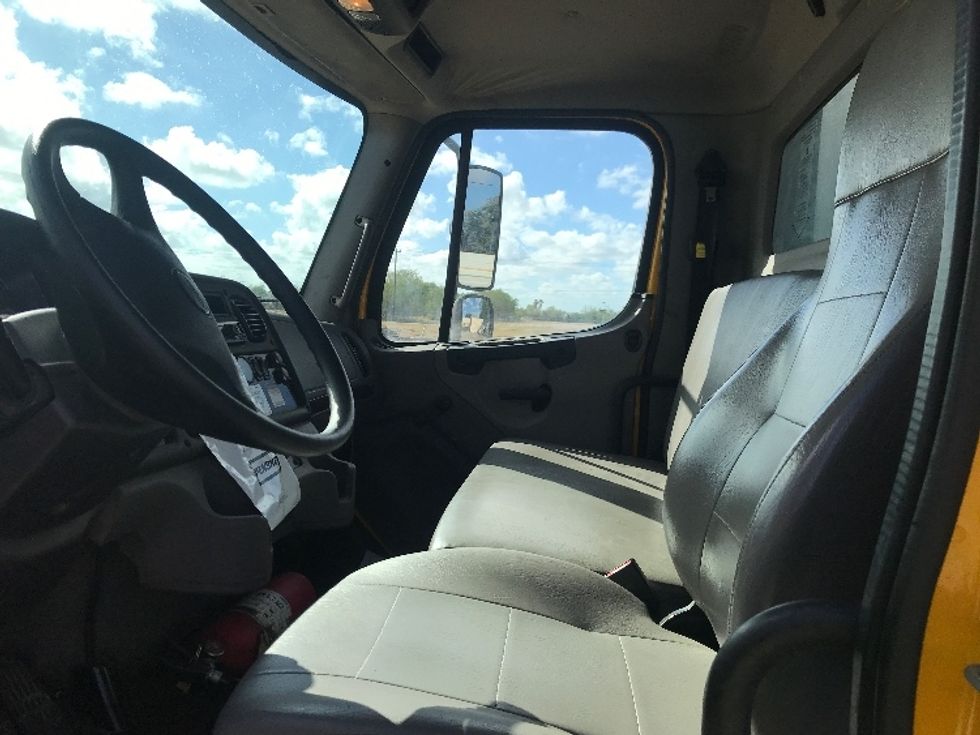 Flatbed Truck-Light and Medium Duty Trucks-Freightliner-2019-M2-Austin-TX-180,597\n\t\tmiles-$ 42,750 - Image 17